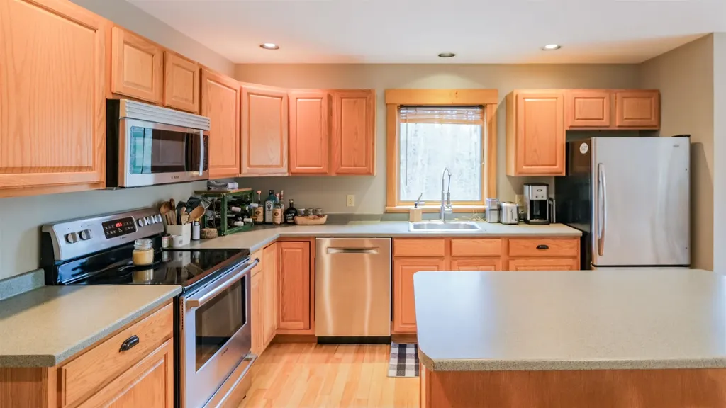 48 Holly Lane Ludlow VT 05149
