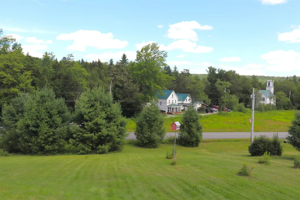 137 Stratton Arlington Road Wardsboro VT 05360