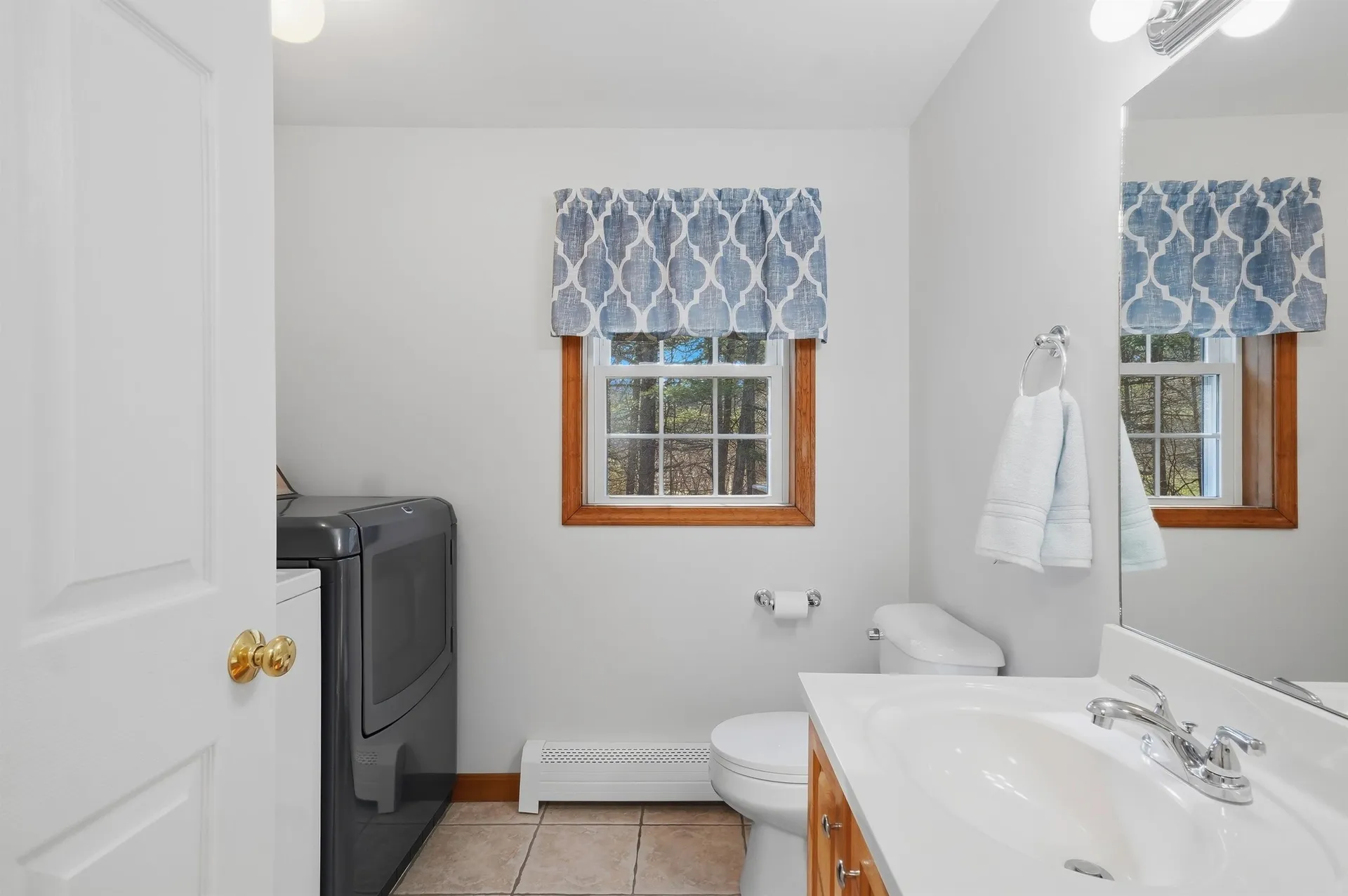 4 Smith Corner Road Newton NH 03858