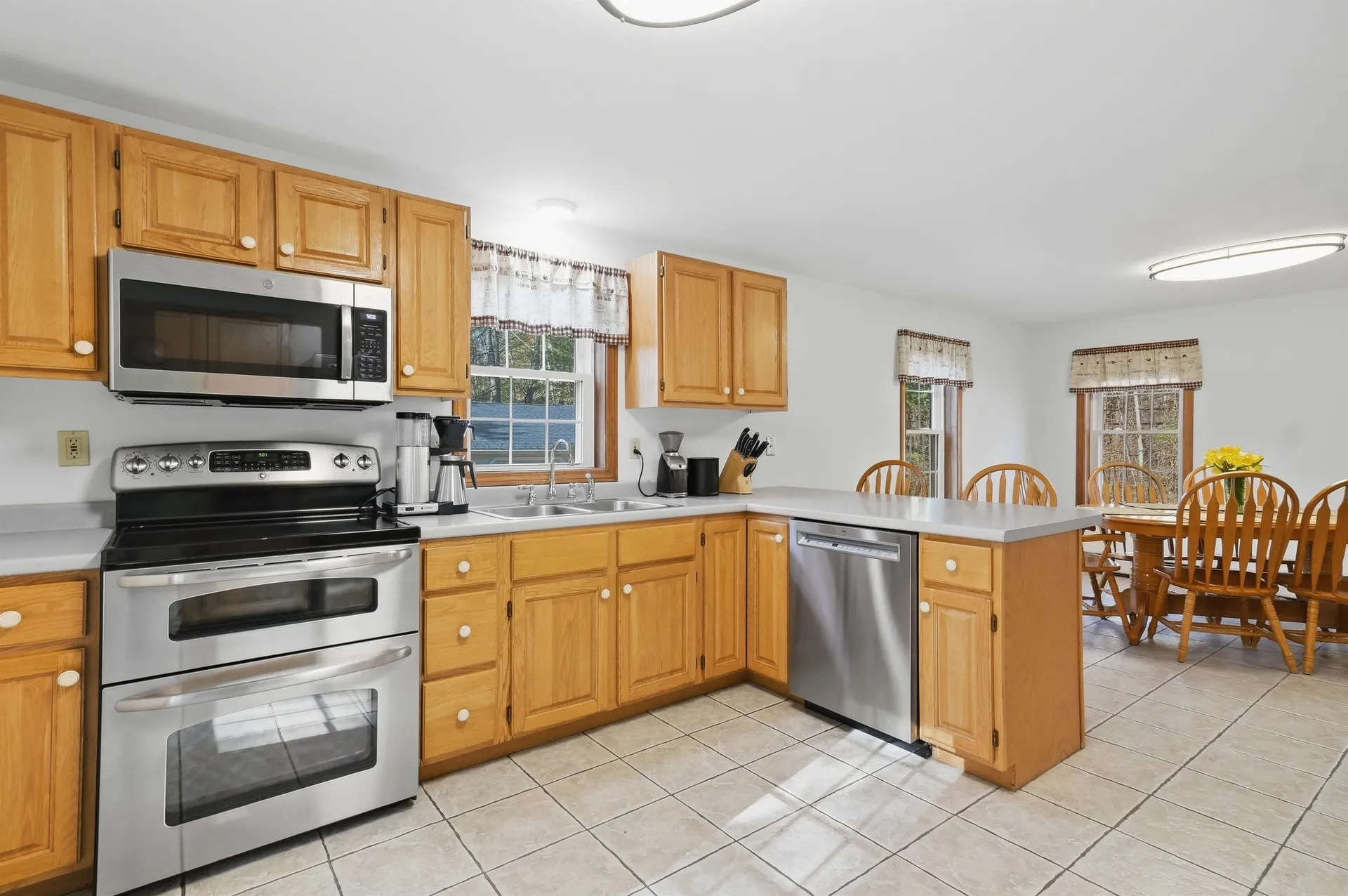 4 Smith Corner Road Newton NH 03858