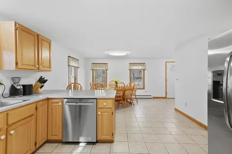 4 Smith Corner Road Newton NH 03858