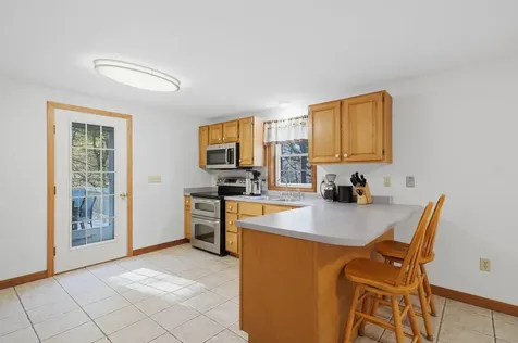 4 Smith Corner Road Newton NH 03858