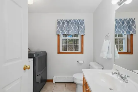 4 Smith Corner Road Newton NH 03858