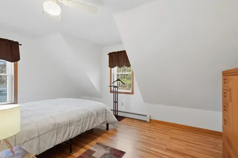 4 Smith Corner Road Newton NH 03858
