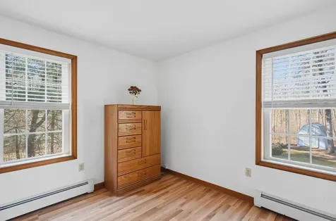 4 Smith Corner Road Newton NH 03858