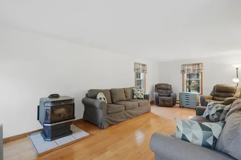 4 Smith Corner Road Newton NH 03858