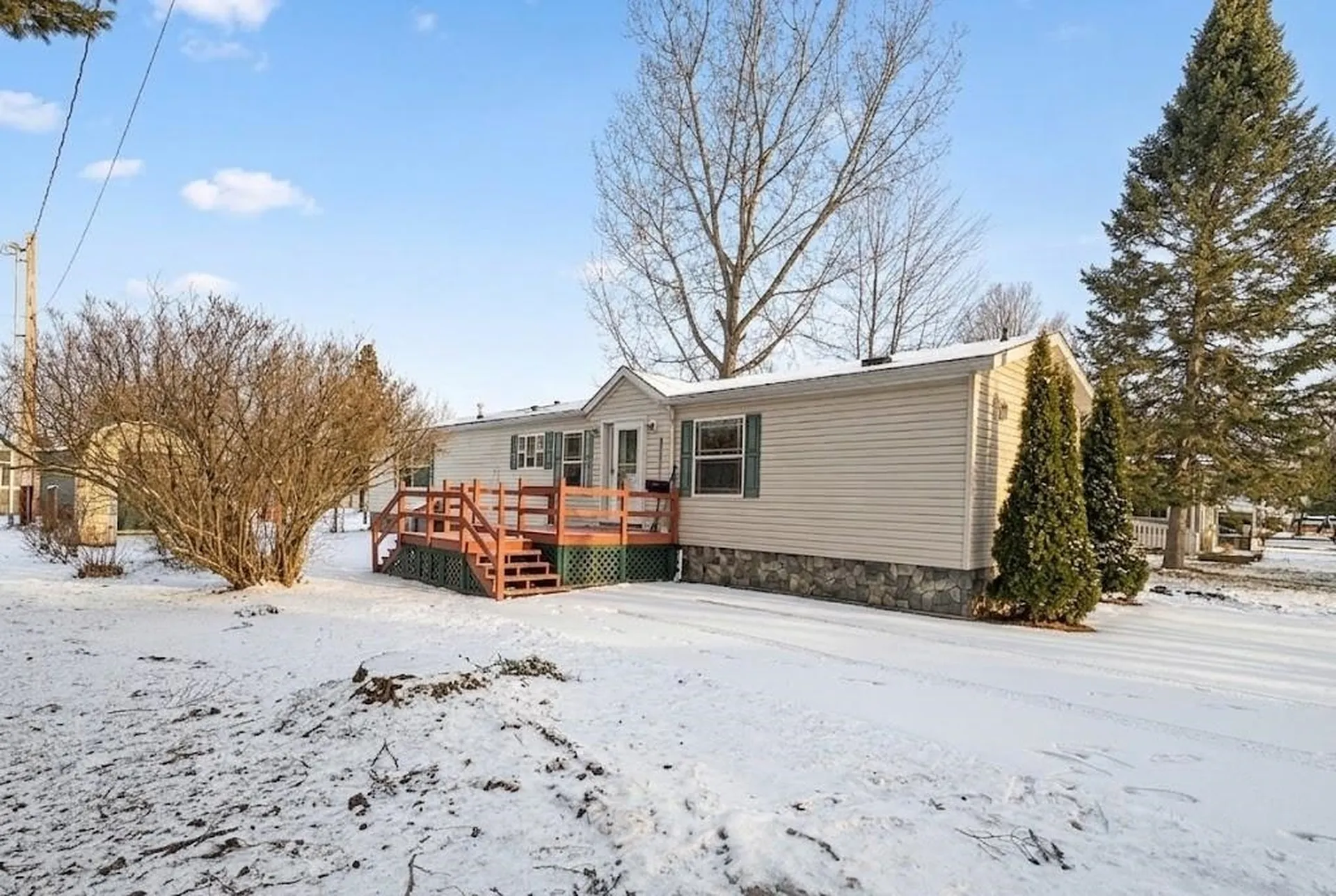 2477 Route 5 Derby VT 05829