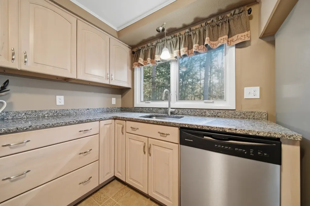 69 Joppa Road Merrimack NH 03054