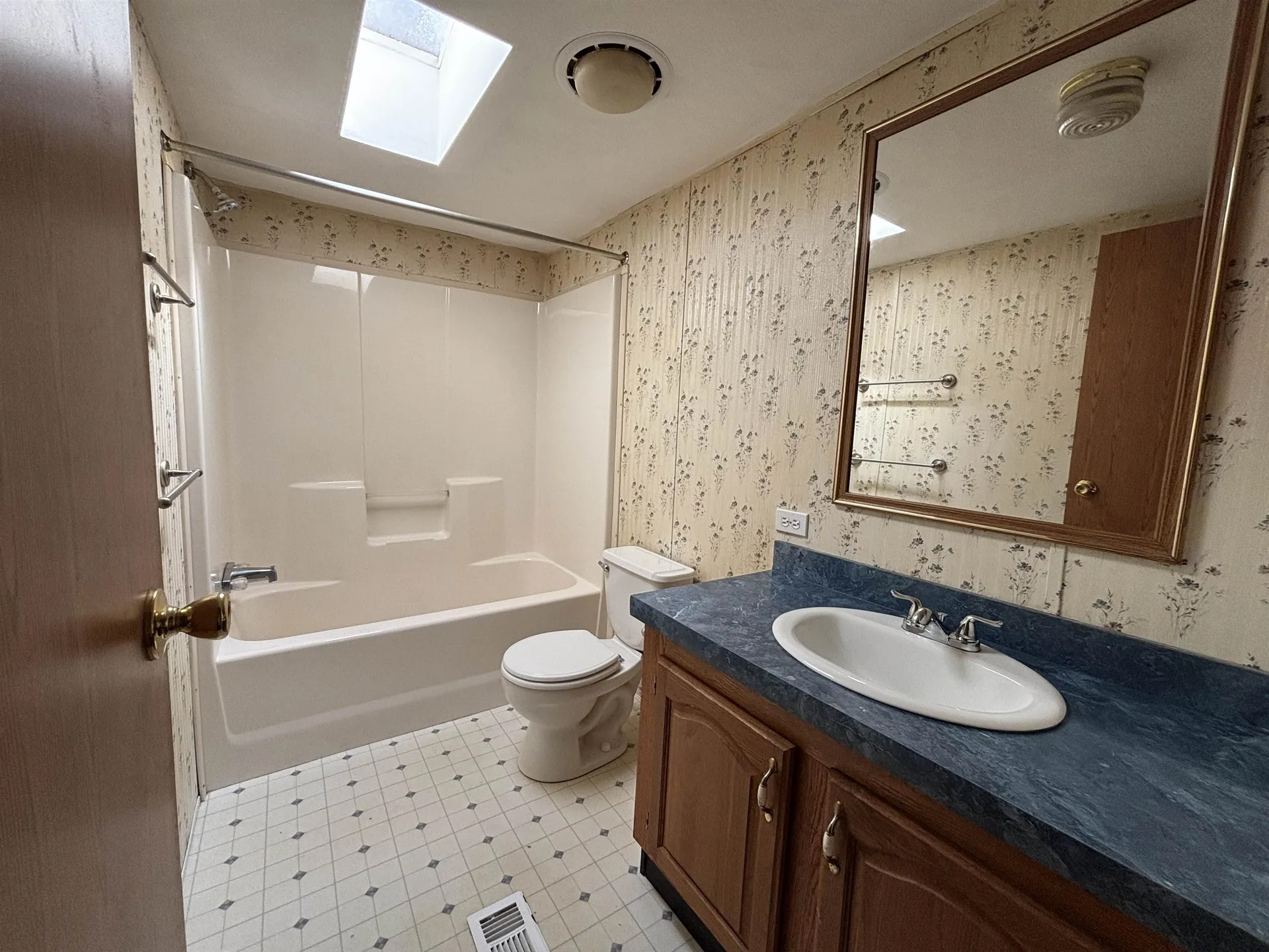 1109 Nh Route 4a Enfield NH 03748-3802