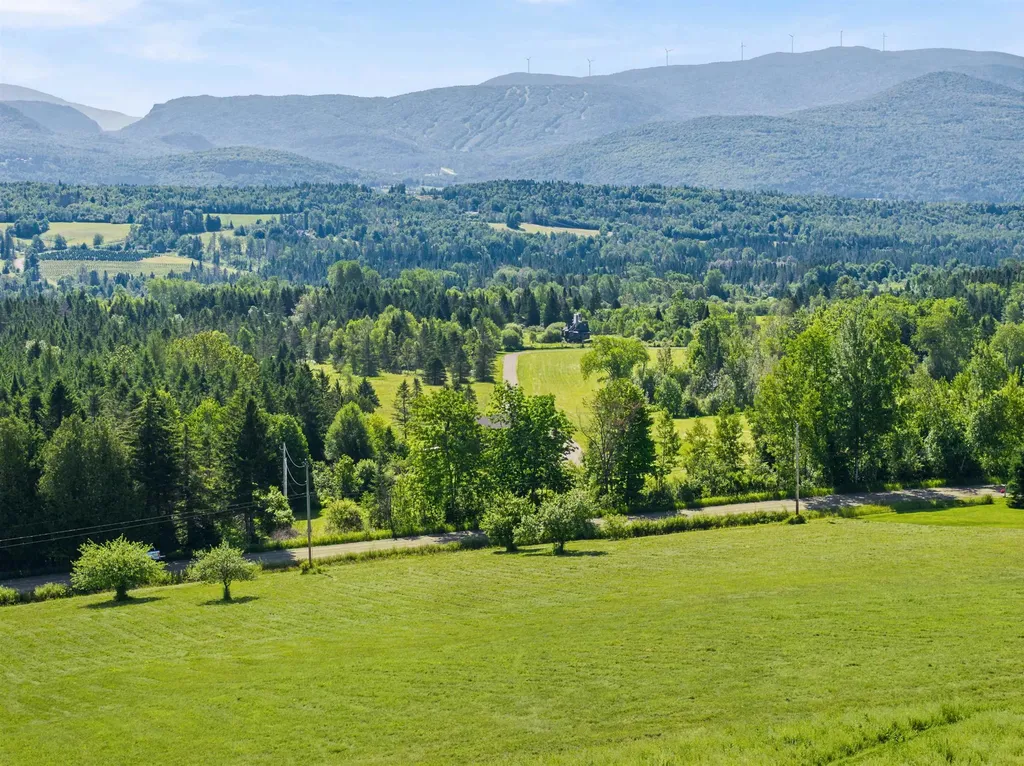 Bennett Hill Road Colebrook NH 03576