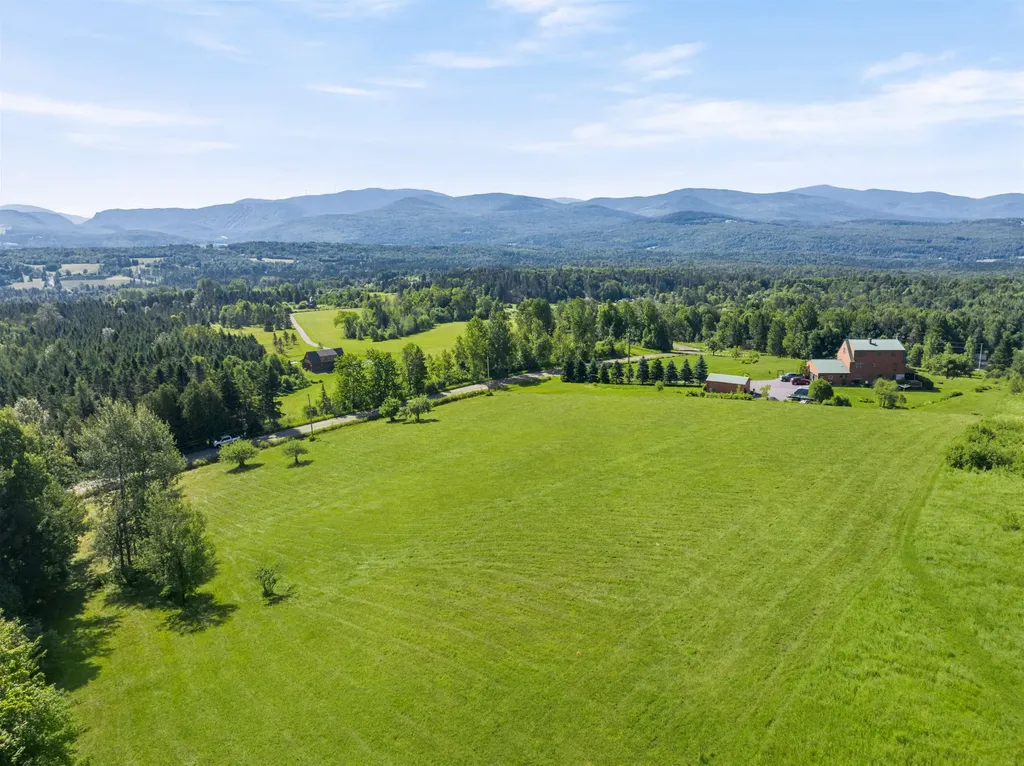Bennett Hill Road Colebrook NH 03576