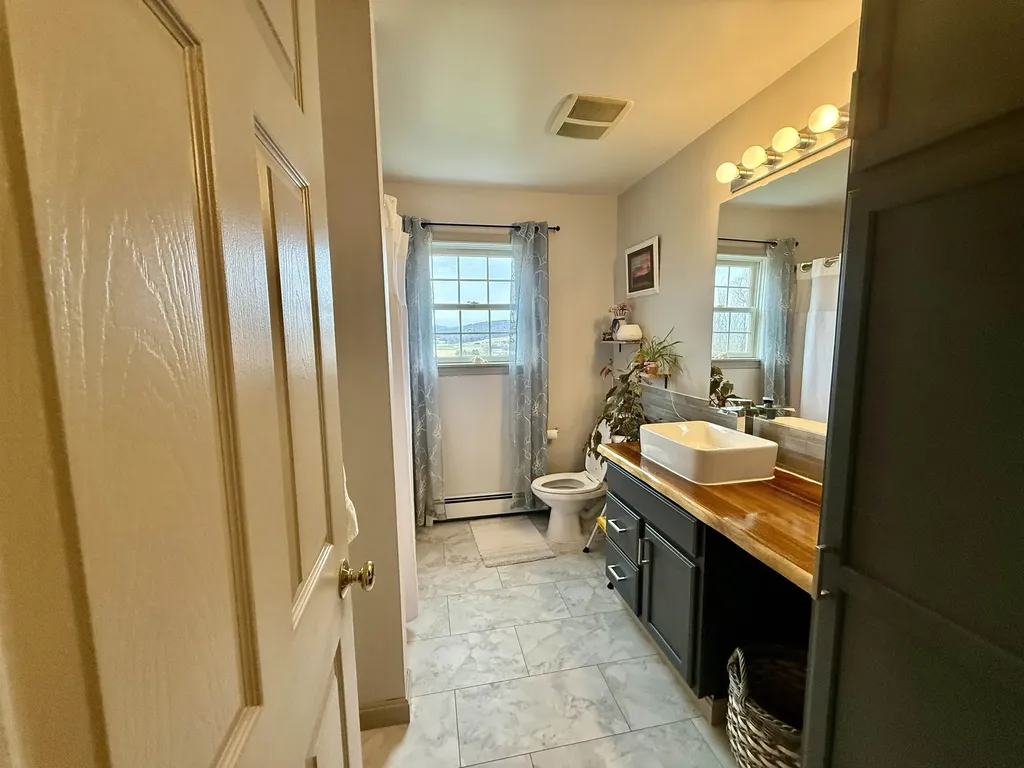 5195 Route 22 A Addison VT 05491
