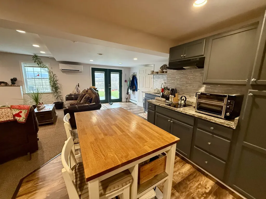5195 Route 22 A Addison VT 05491