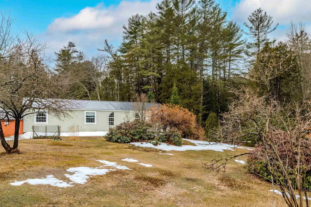 956 Mosquitoville Road Ryegate VT 05042