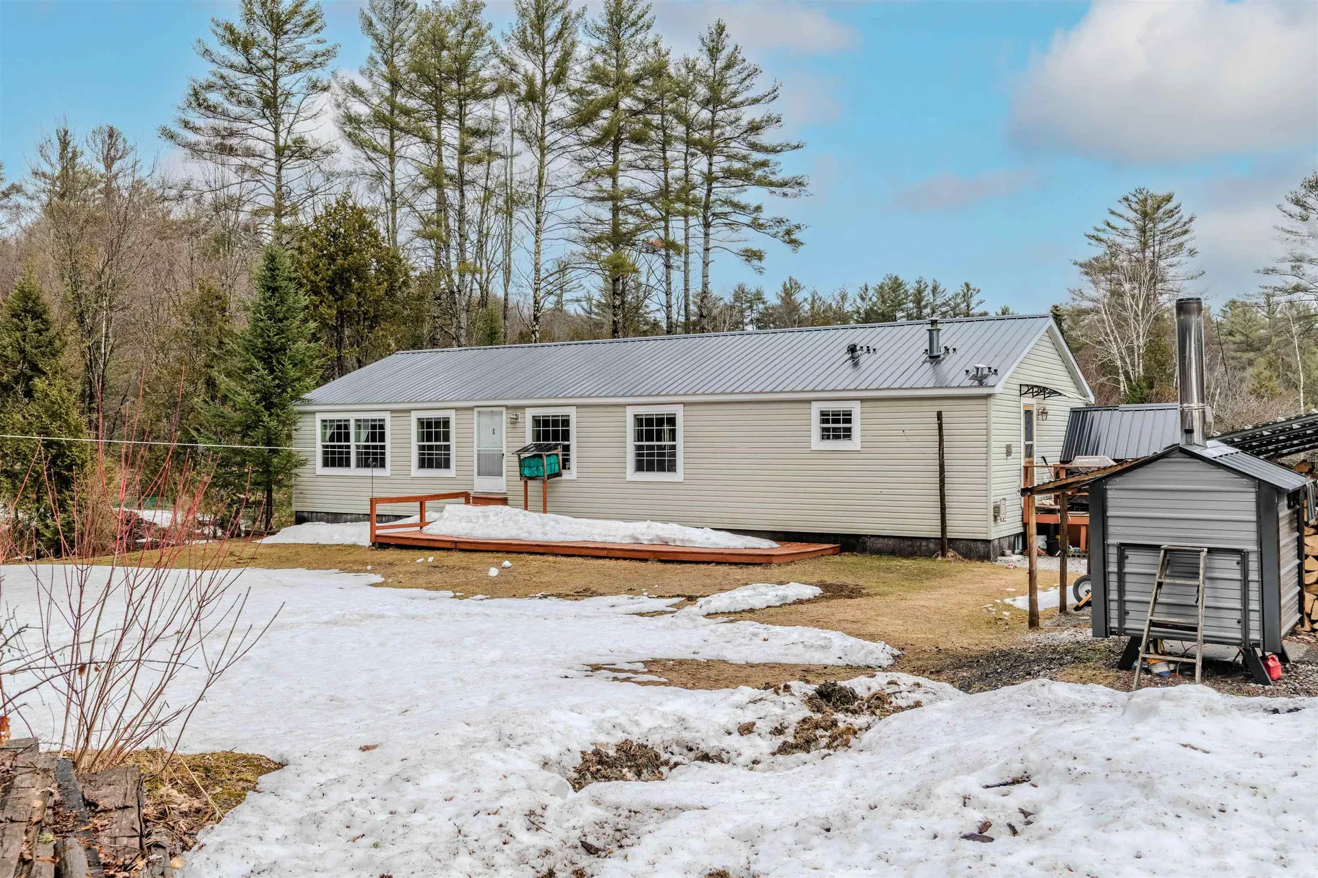 956 Mosquitoville Road Ryegate VT 05042