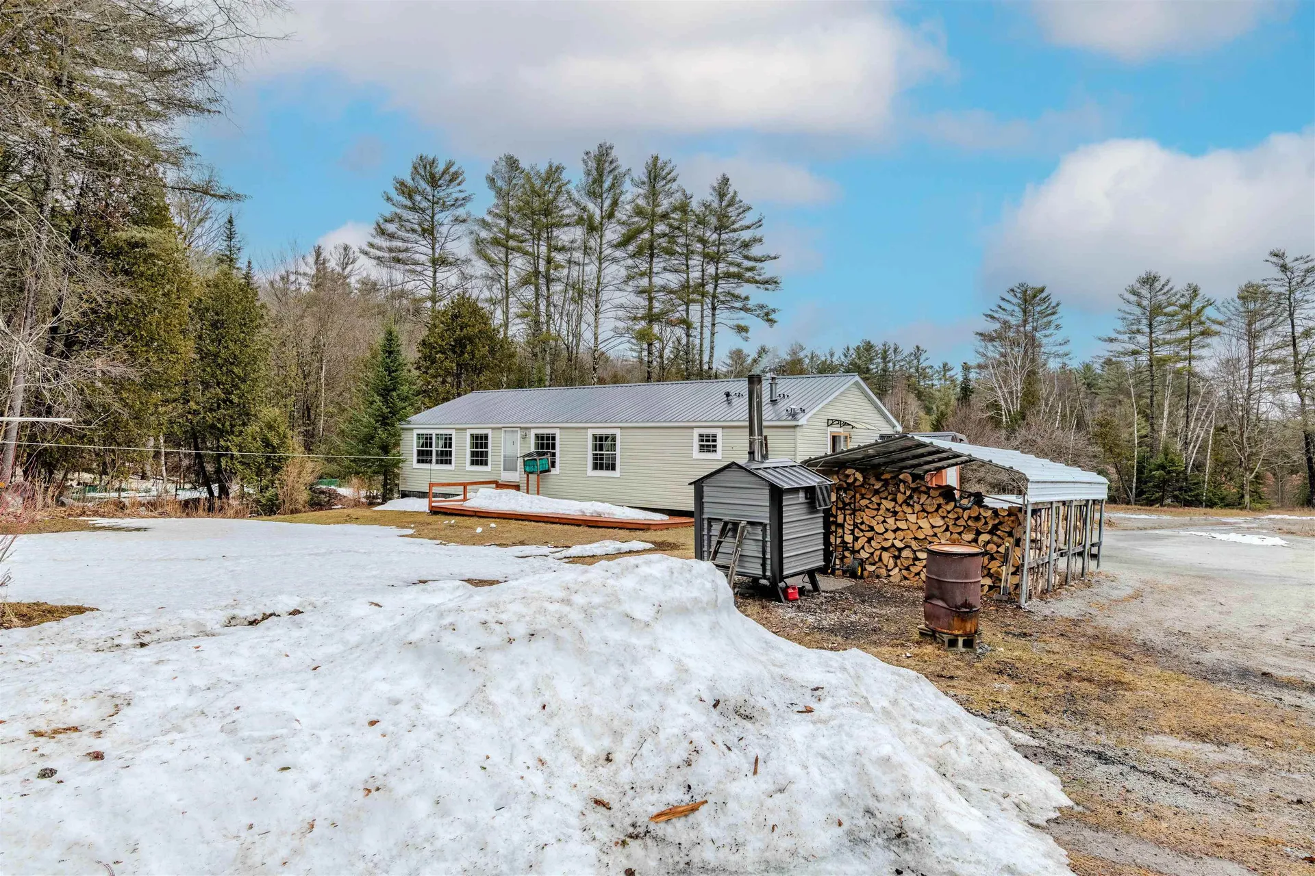956 Mosquitoville Road Ryegate VT 05042