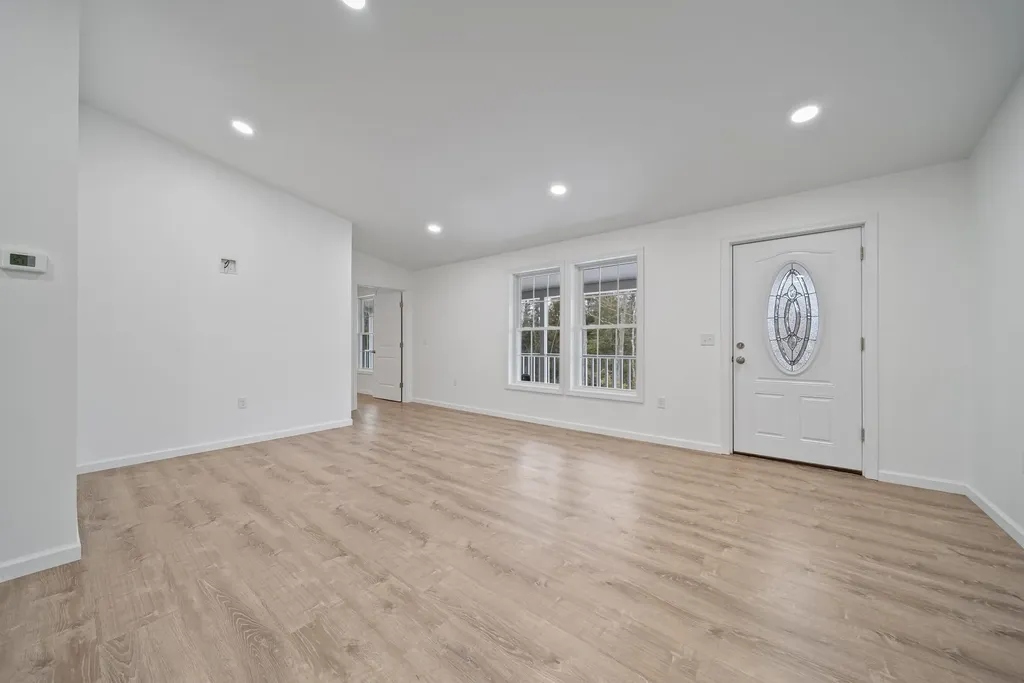 54 Deacons Lane Troy NH 03456