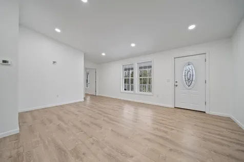 54 Deacons Lane Troy NH 03456