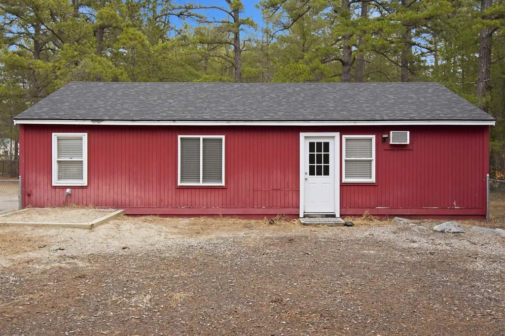 556 Pine River Pond Road Wakefield NH 03872