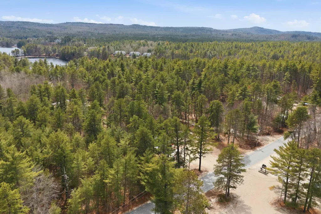 556 Pine River Pond Road Wakefield NH 03872