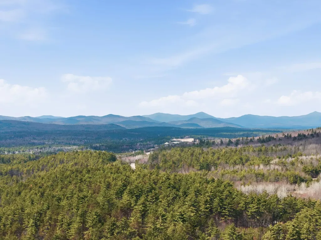 556 Pine River Pond Road Wakefield NH 03872