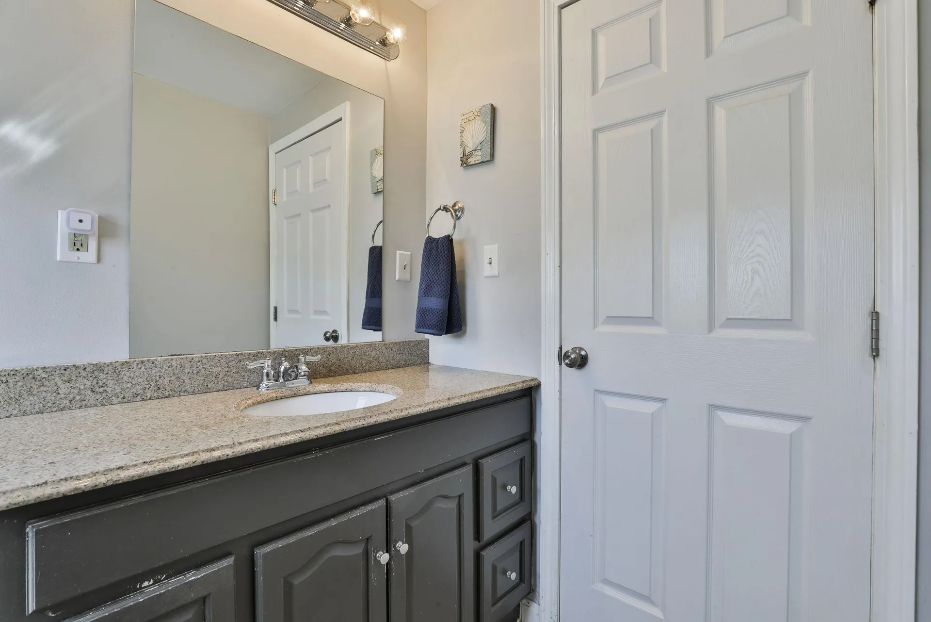 445 Blevens Drive Manchester NH 03104