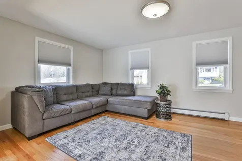 445 Blevens Drive Manchester NH 03104