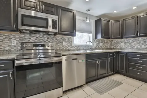 445 Blevens Drive Manchester NH 03104
