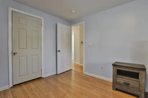 445 Blevens Drive Manchester NH 03104