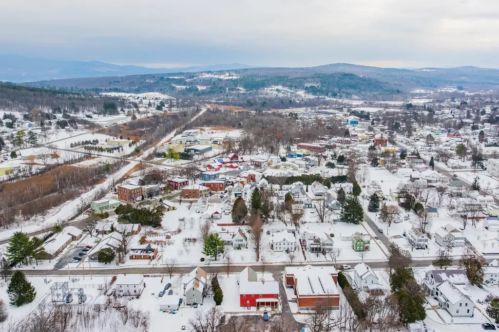 118 Barnes Street West Rutland VT 05701