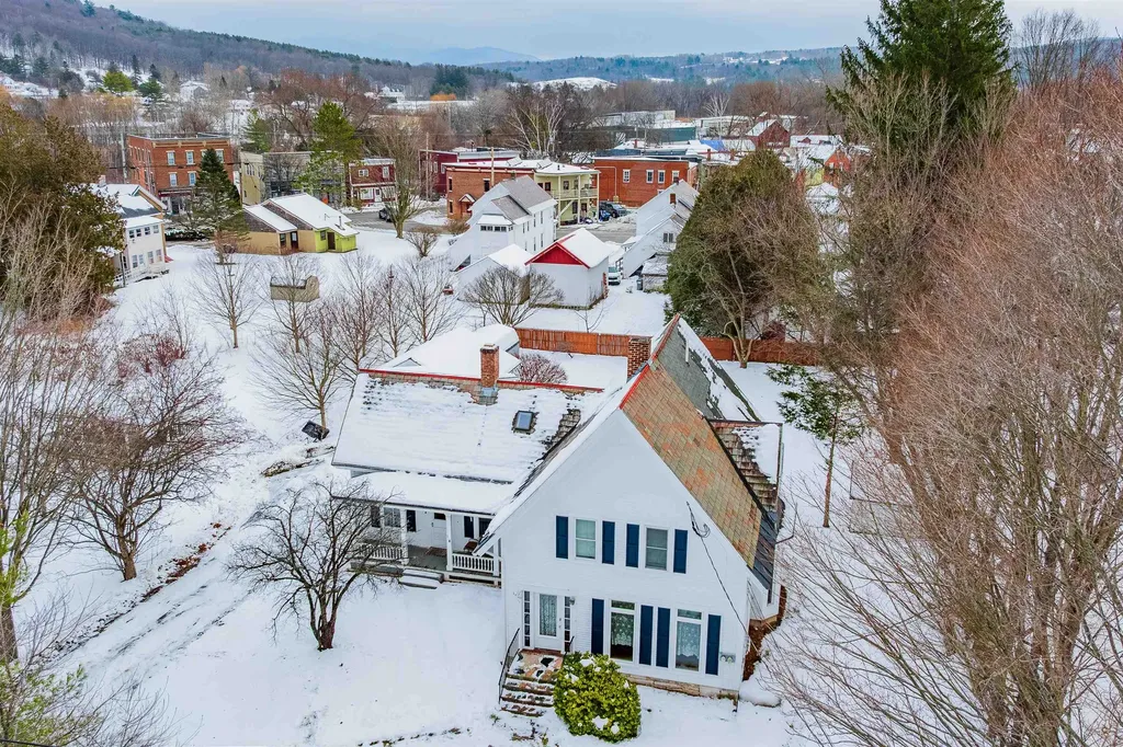 118 Barnes Street West Rutland VT 05777