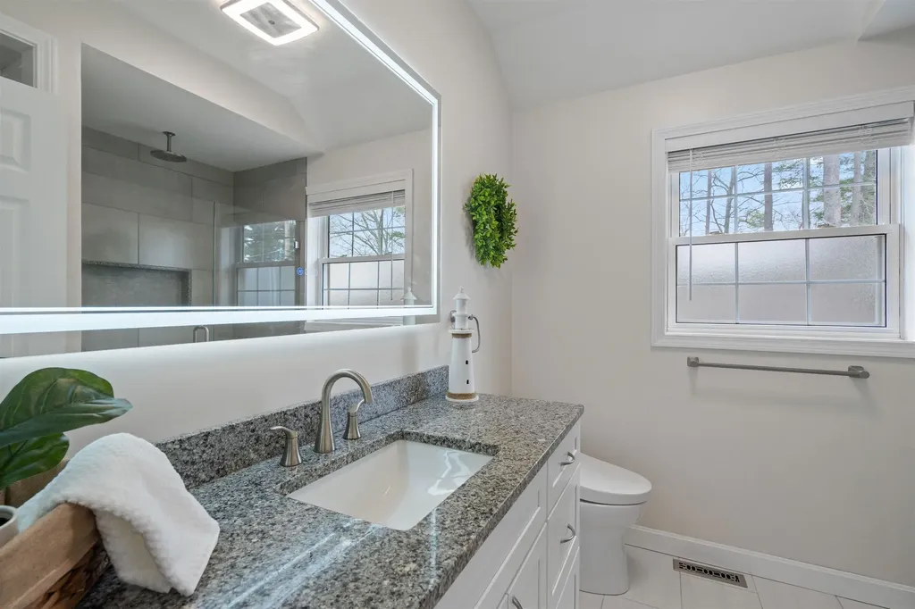 28 Shore Drive Salem NH 03079