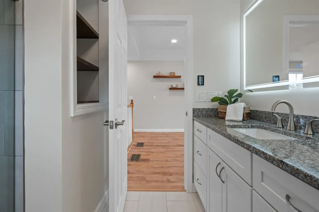 28 Shore Drive Salem NH 03079