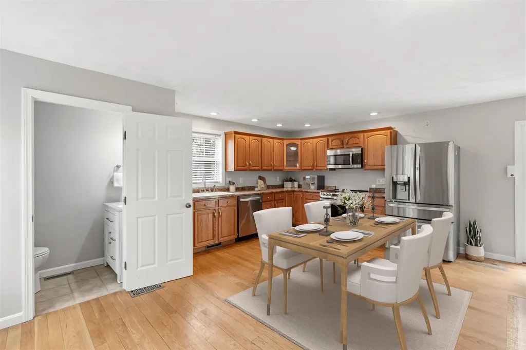 28 Shore Drive Salem NH 03079