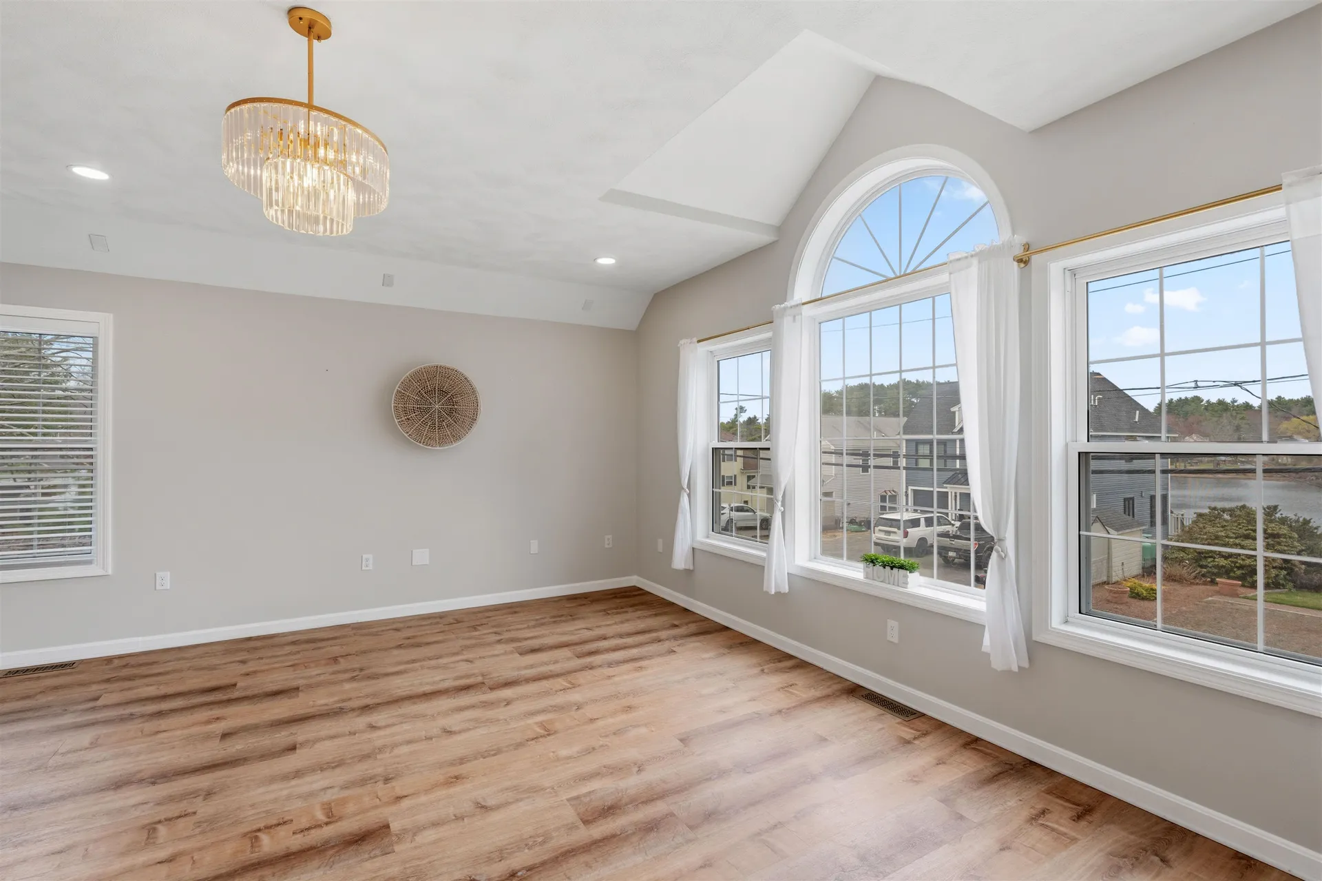 28 Shore Drive Salem NH 03079