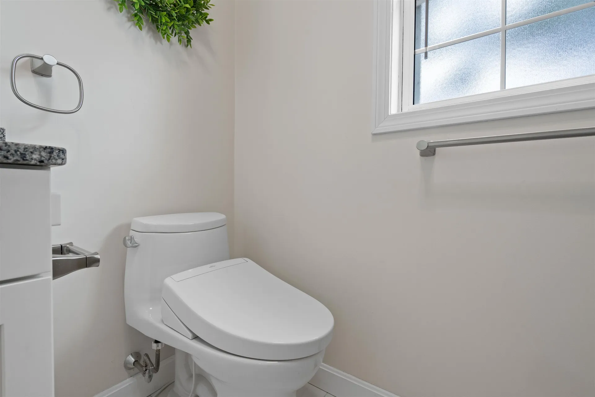 28 Shore Drive Salem NH 03079