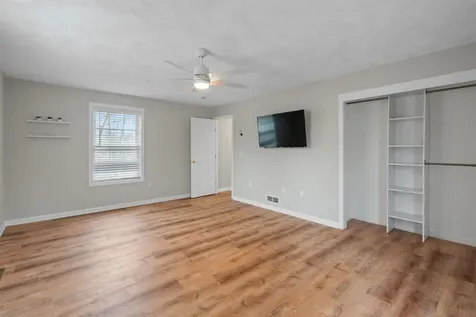 28 Shore Drive Salem NH 03079