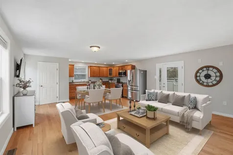 28 Shore Drive Salem NH 03079