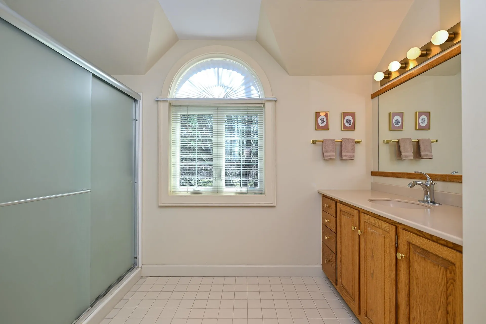 63 Peninsula Drive Stratham NH 03885