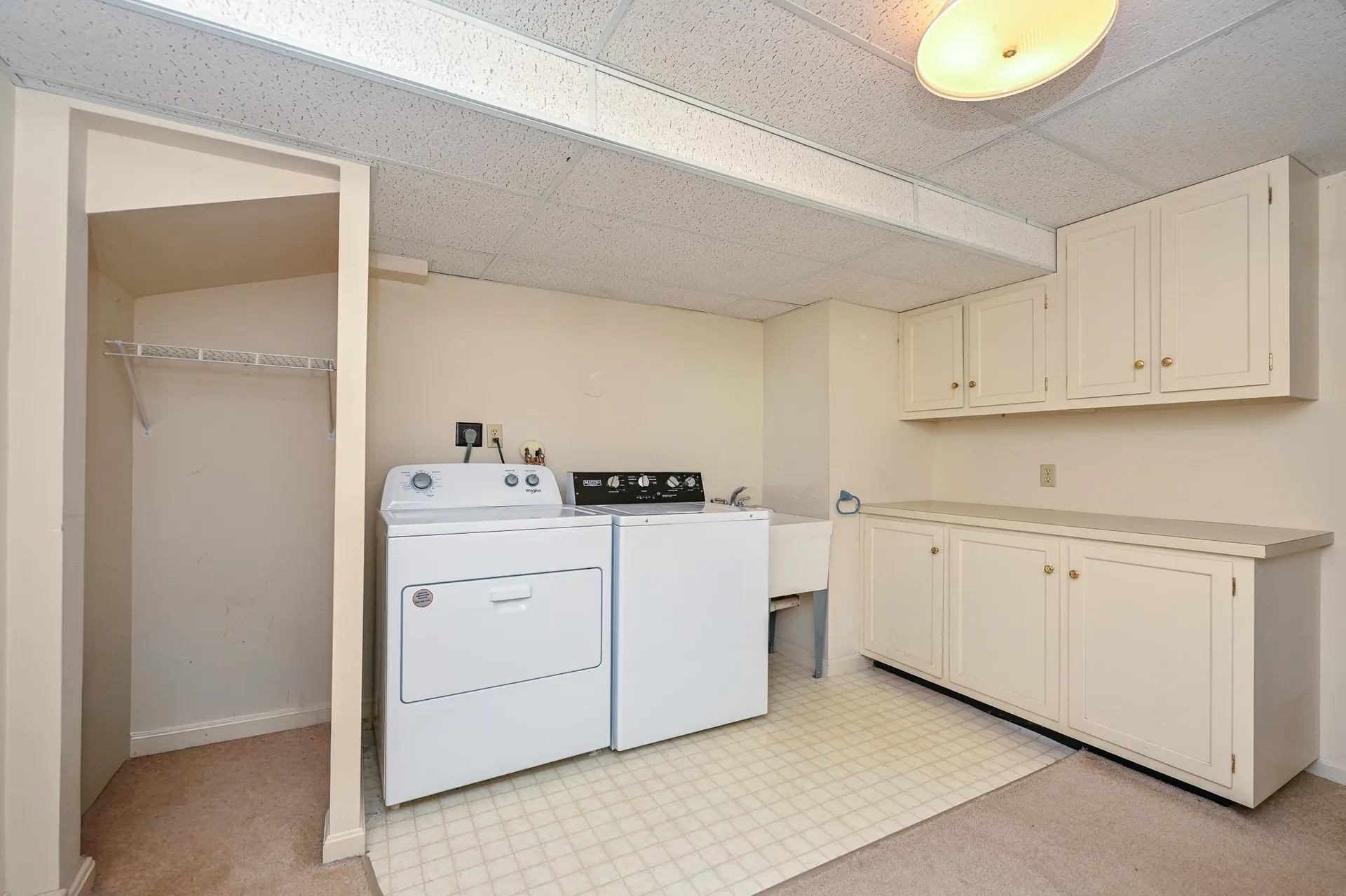 63 Peninsula Drive Stratham NH 03885