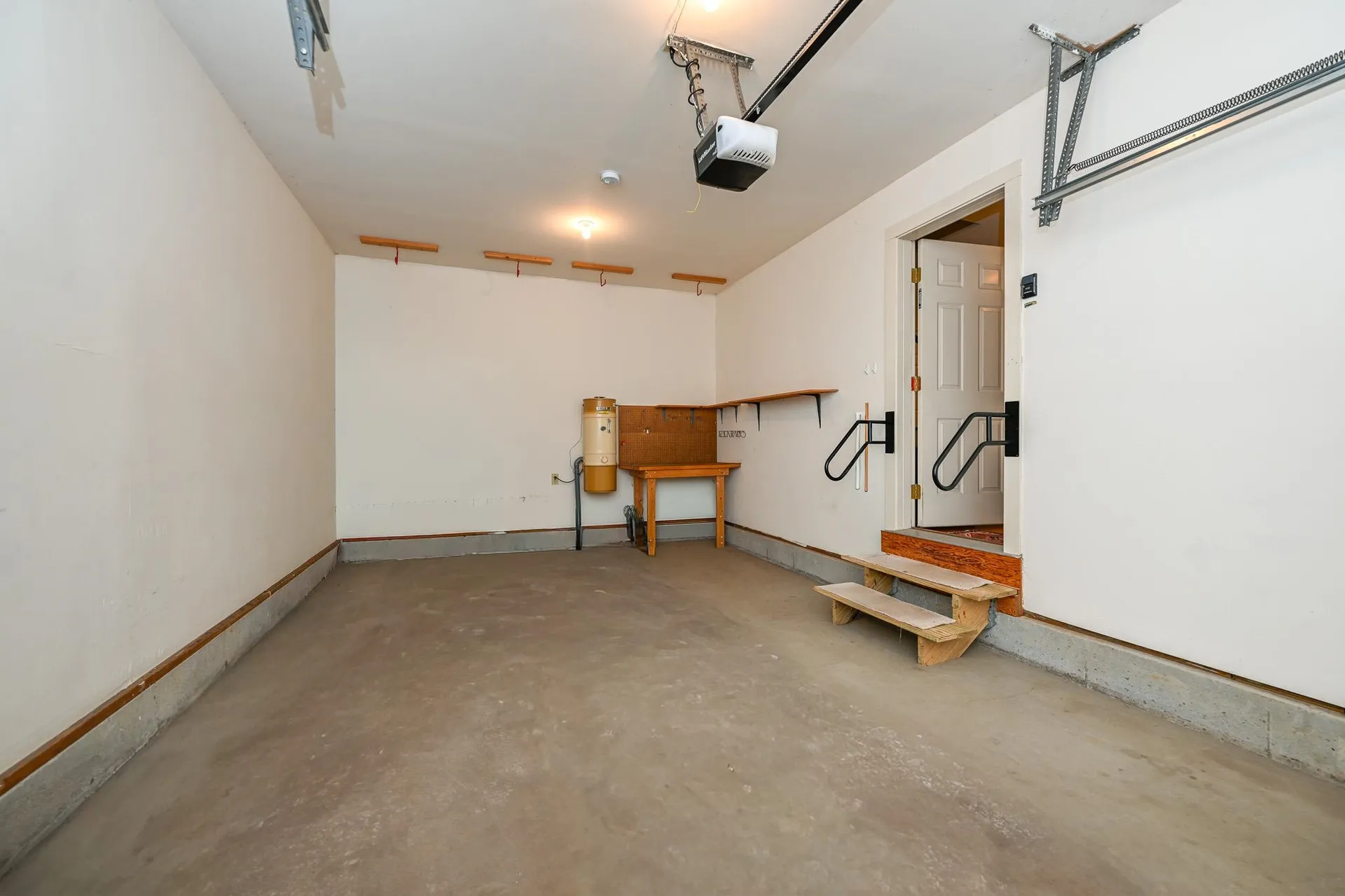 63 Peninsula Drive Stratham NH 03885