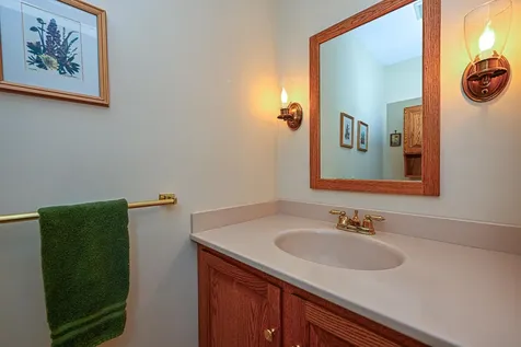 63 Peninsula Drive Stratham NH 03885
