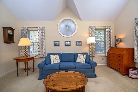 63 Peninsula Drive Stratham NH 03885