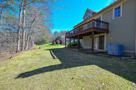 63 Peninsula Drive Stratham NH 03885