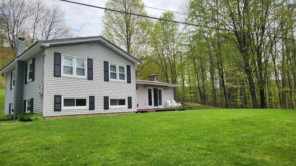 56 Burr Pond Road Sudbury VT 05733