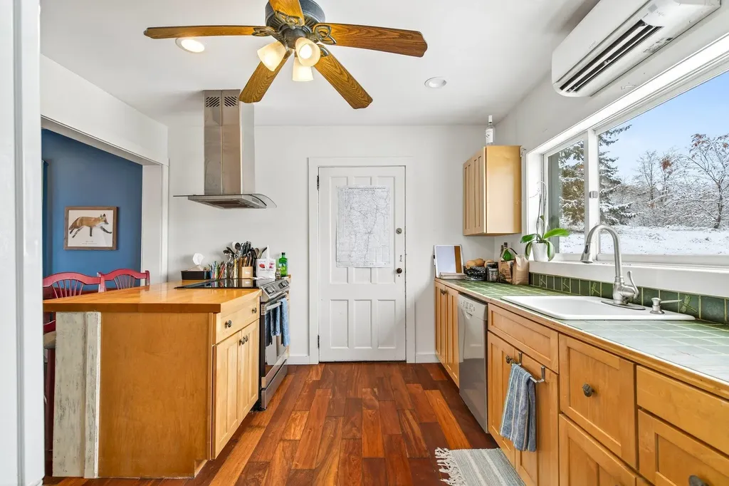 631 N Cream Hill Road Shoreham VT 05770