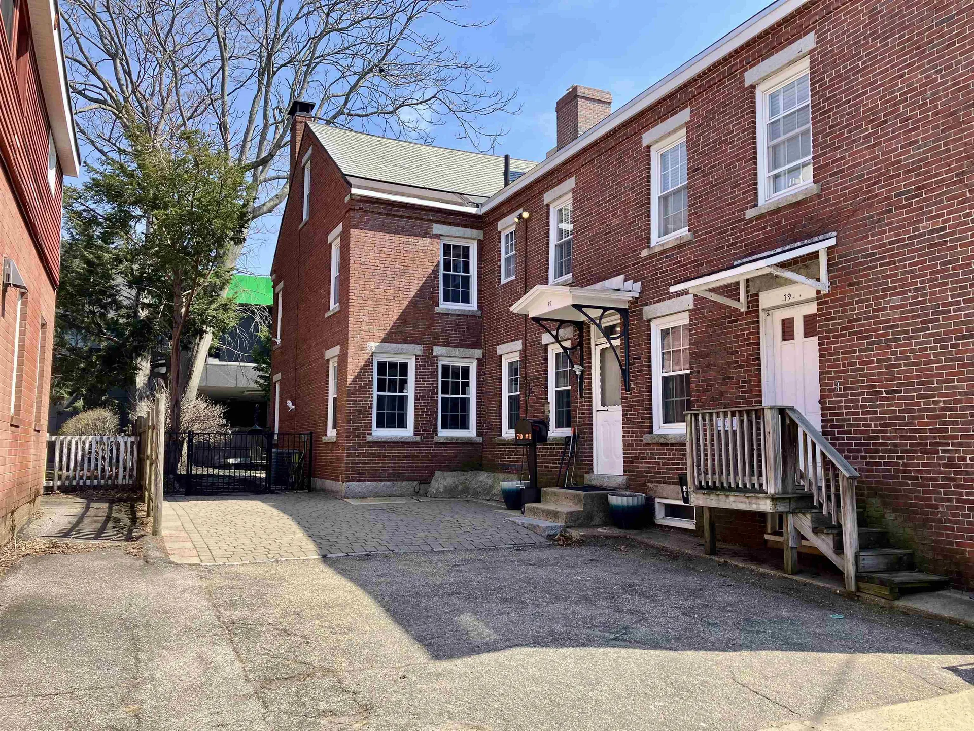 79 Pleasant Street Manchester NH 03101