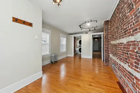 79 Pleasant Street Manchester NH 03101