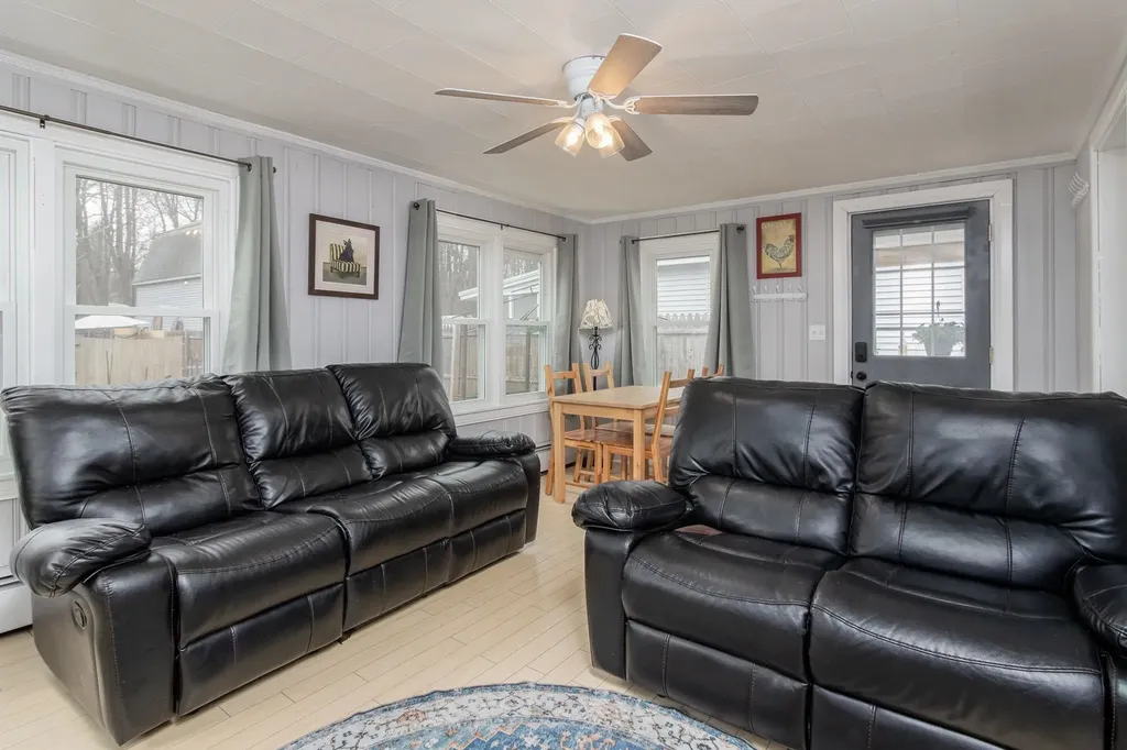 12 Lindy Street Pembroke NH 03275