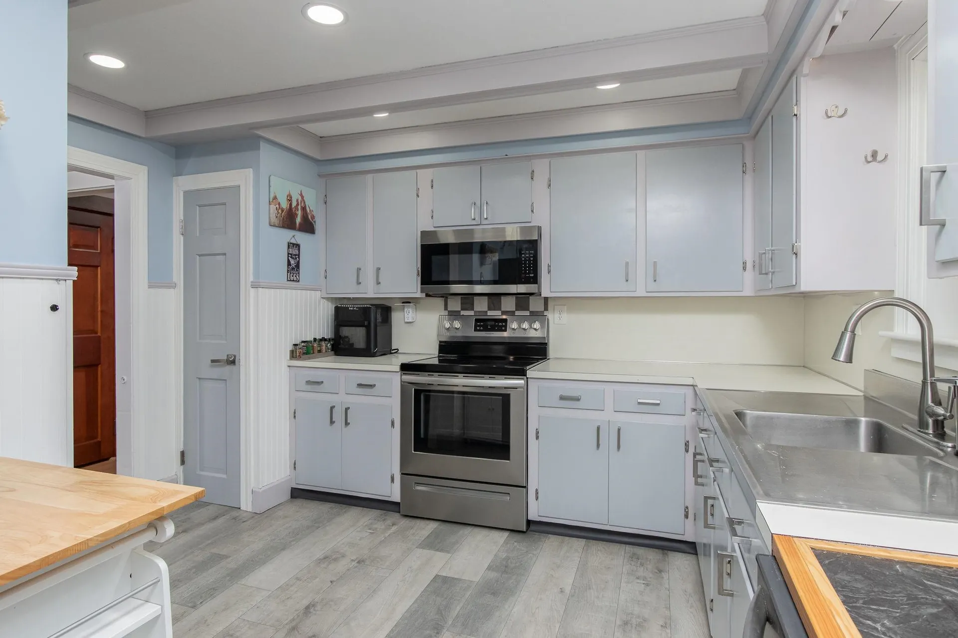 12 Lindy Street Pembroke NH 03275